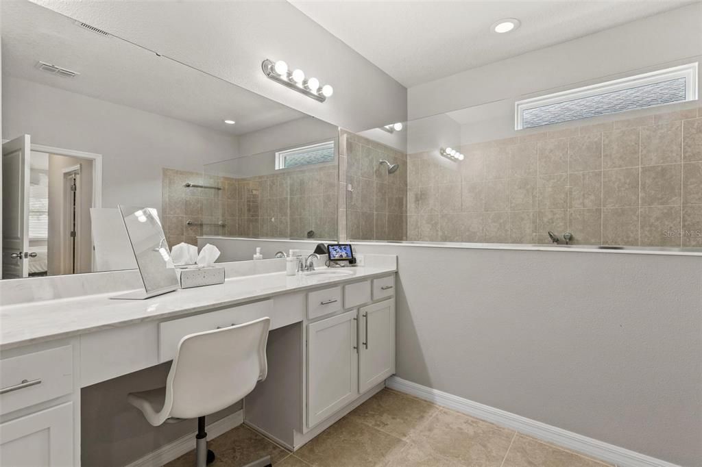 Bathroom, Interior, Recessed Lighting
