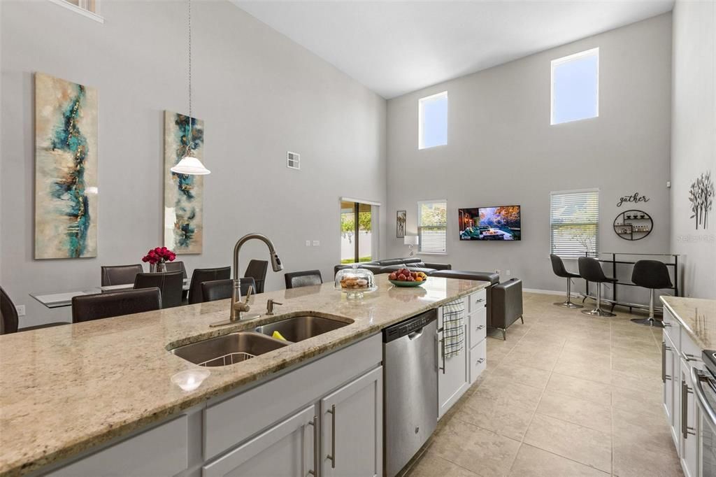 Dining room, Interior, Kitchen, Pendant Lights