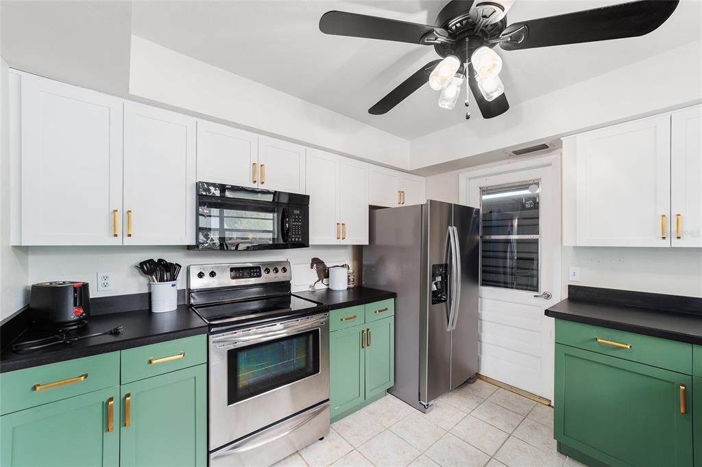 Interior, Kitchen, Stainless Steel Appliances