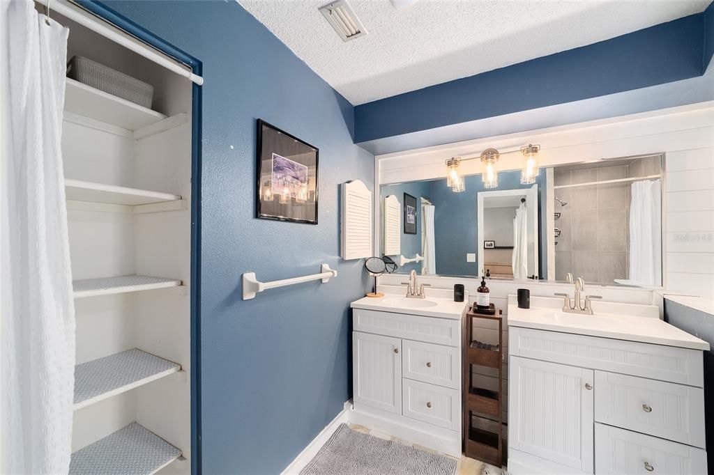 Bathroom, Dual Sink Vanities, Interior