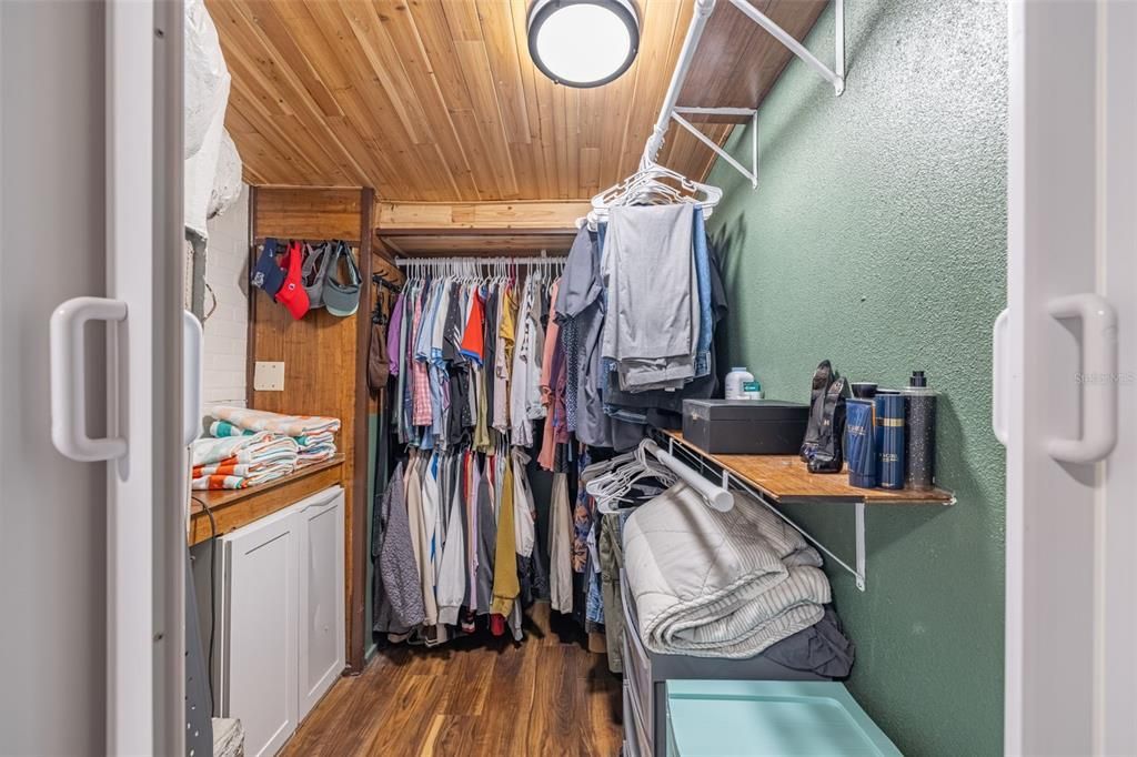Interior, Walk-in Closets, Wooden Ceilings, Wood Texture Flooring