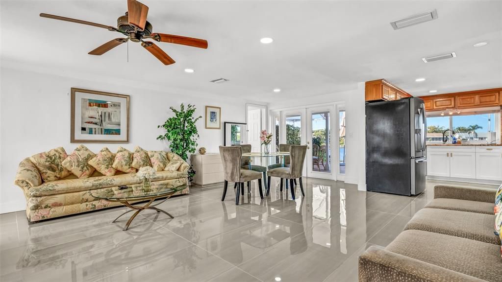 Dining room, Interior, Kitchen, Living room, Recessed Lighting