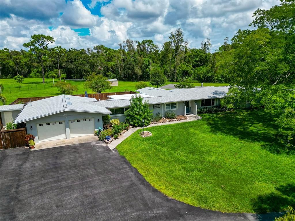 Exterior, Drone
