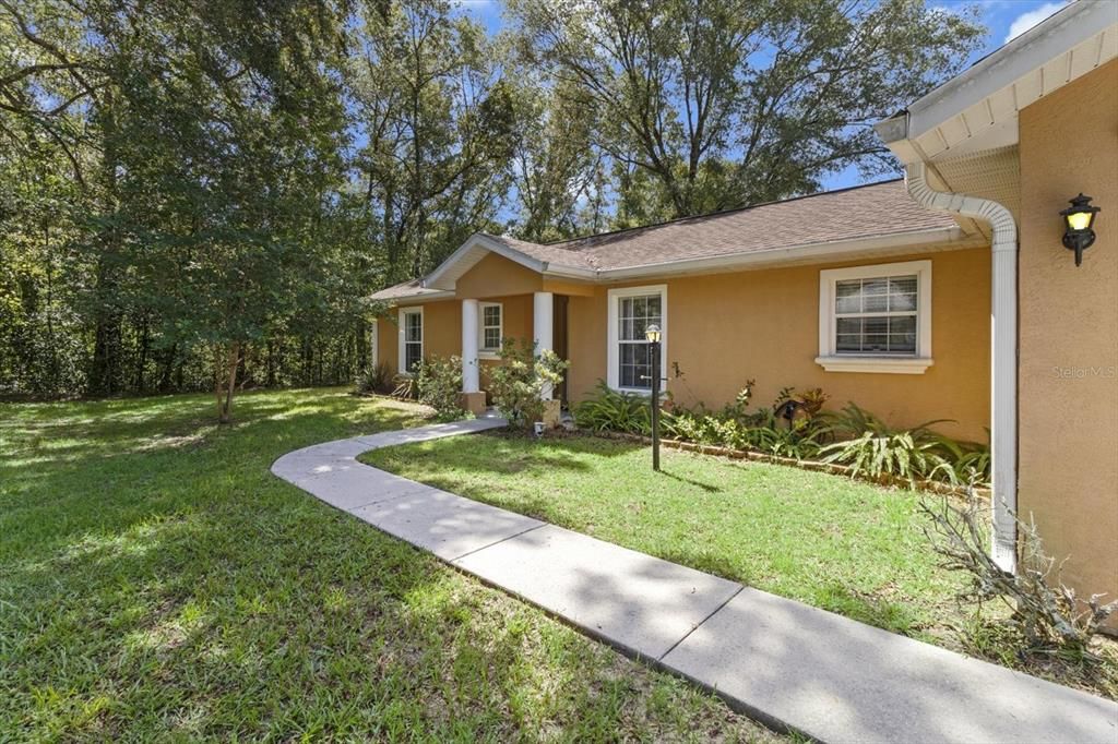 Backyard, Exterior
