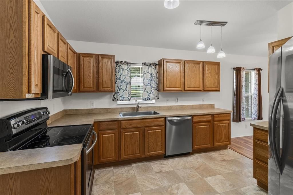 Interior, Kitchen, Pendant Lights, Stainless Steel Appliances