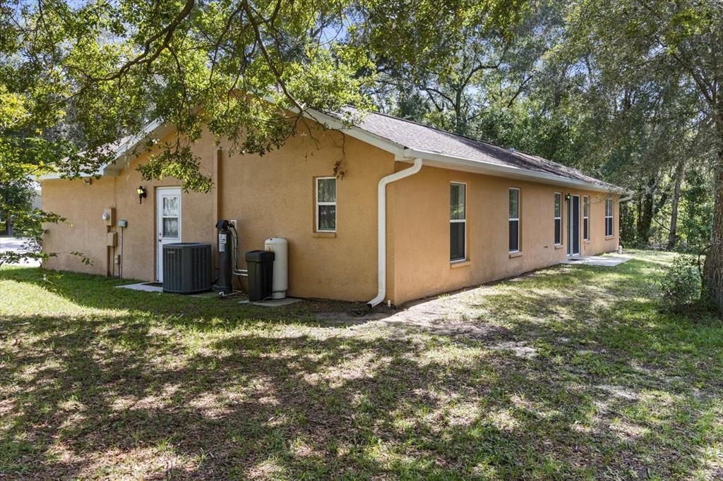 Backyard, Exterior