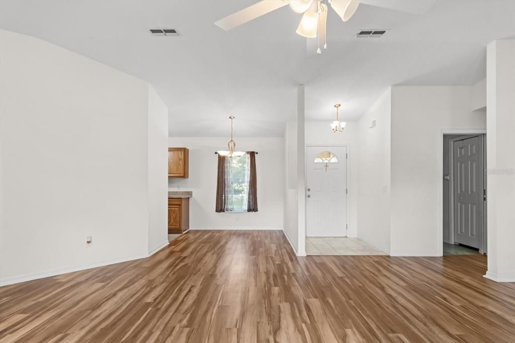 Chandelier, Empty room, Interior, Pendant Lights, Wood Texture Flooring