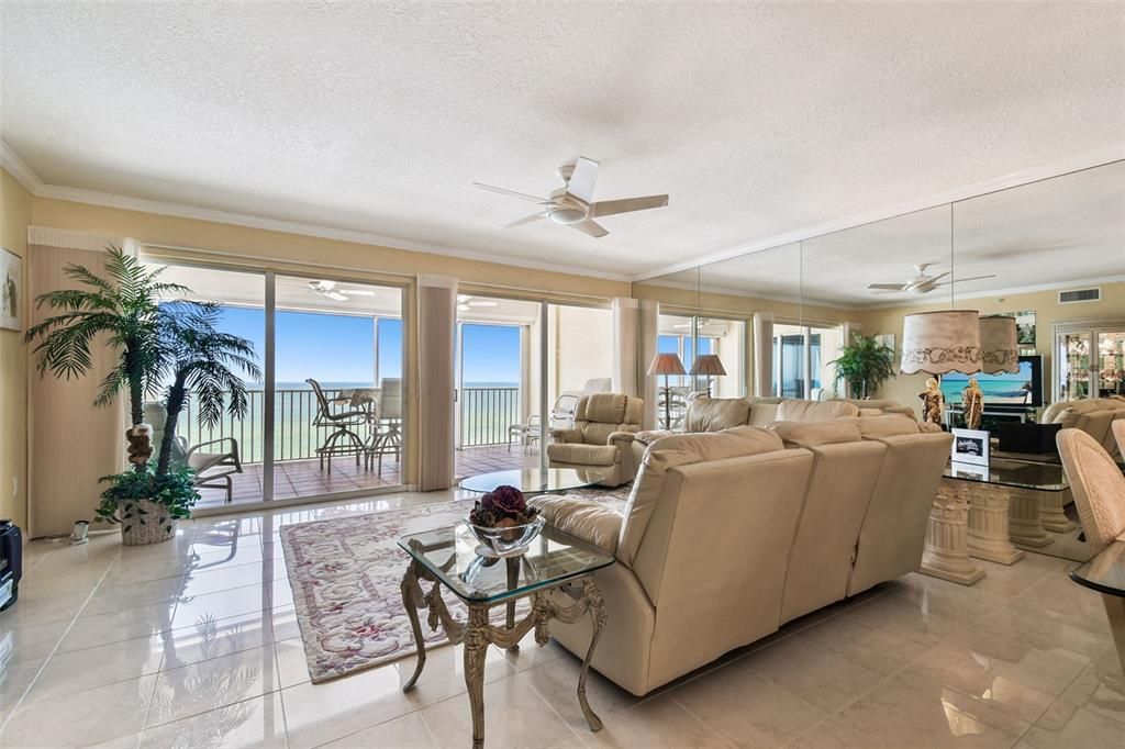 Dining room, Interior, Living room, Water