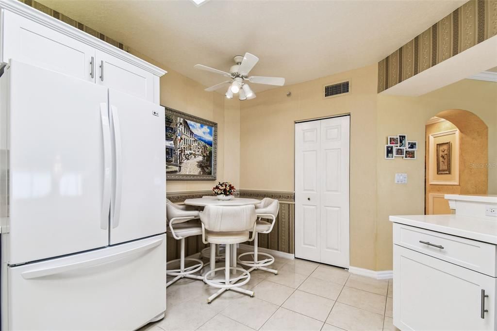 Dining room, Interior, Kitchen