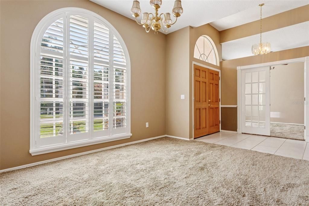 Chandelier, Empty room, Interior, Pendant Lights