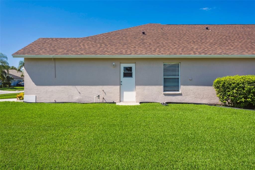 Backyard, Exterior