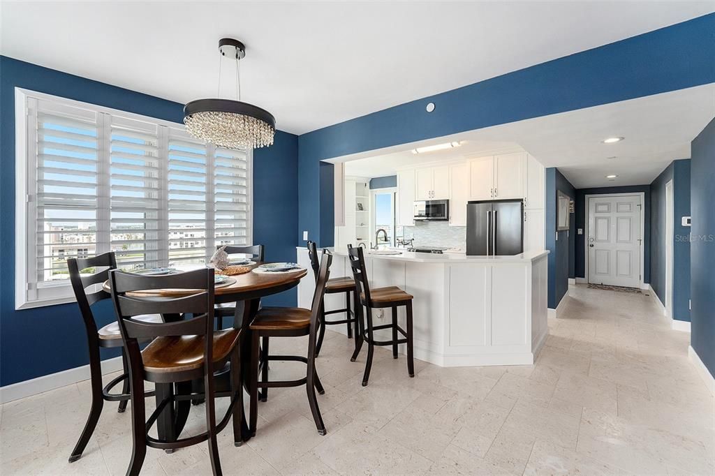 Chandelier, Dining room, Interior, Kitchen, Recessed Lighting