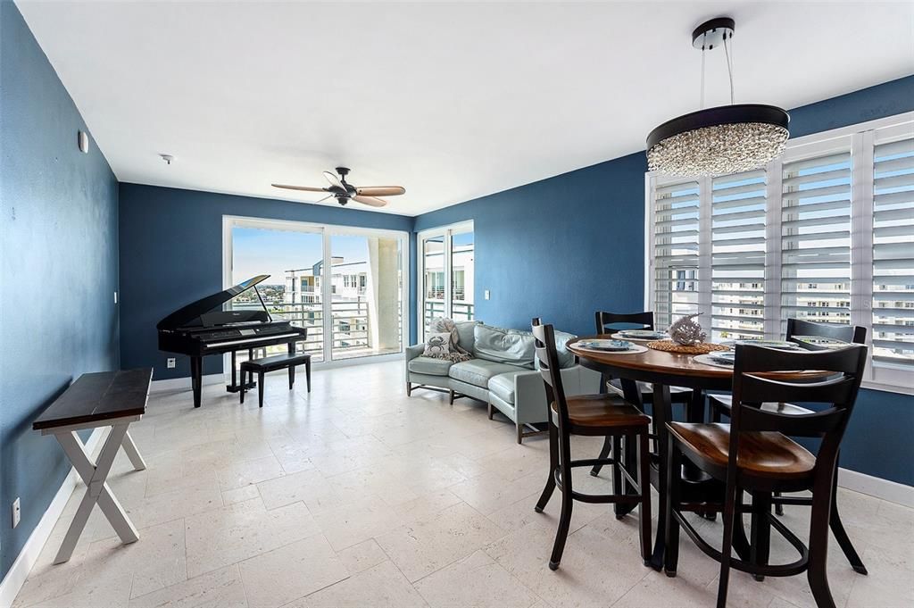 Dining room, Interior, Piano