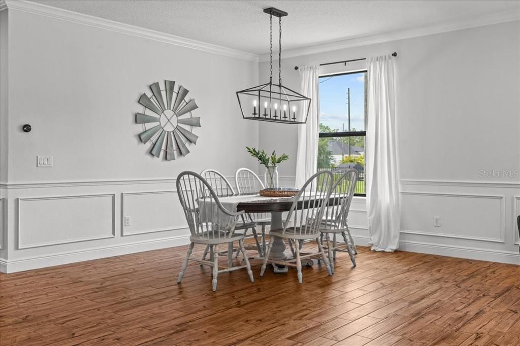 Chandelier, Dining room, Interior, Pendant Lights, Wood Texture Flooring