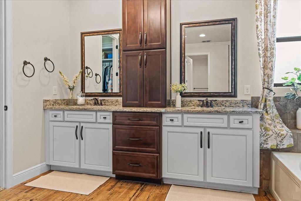 Bathroom, Dual Sink Vanities, Interior, Wood Texture Flooring