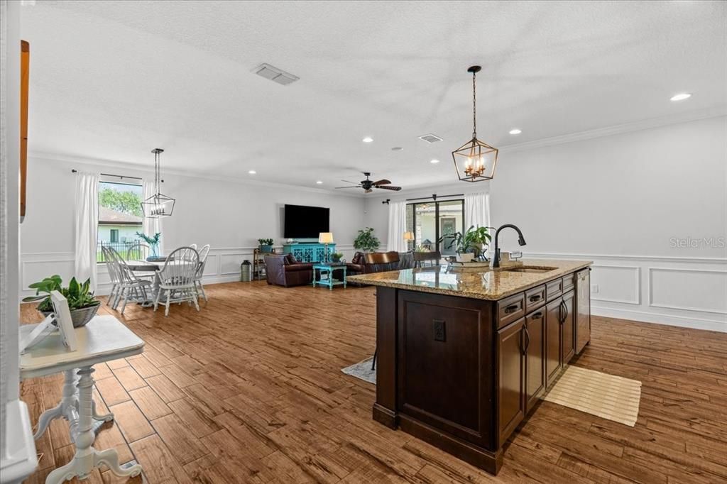 Dining room, Interior, Kitchen, Living room, Pendant Lights, Recessed Lighting, Wood Texture Flooring