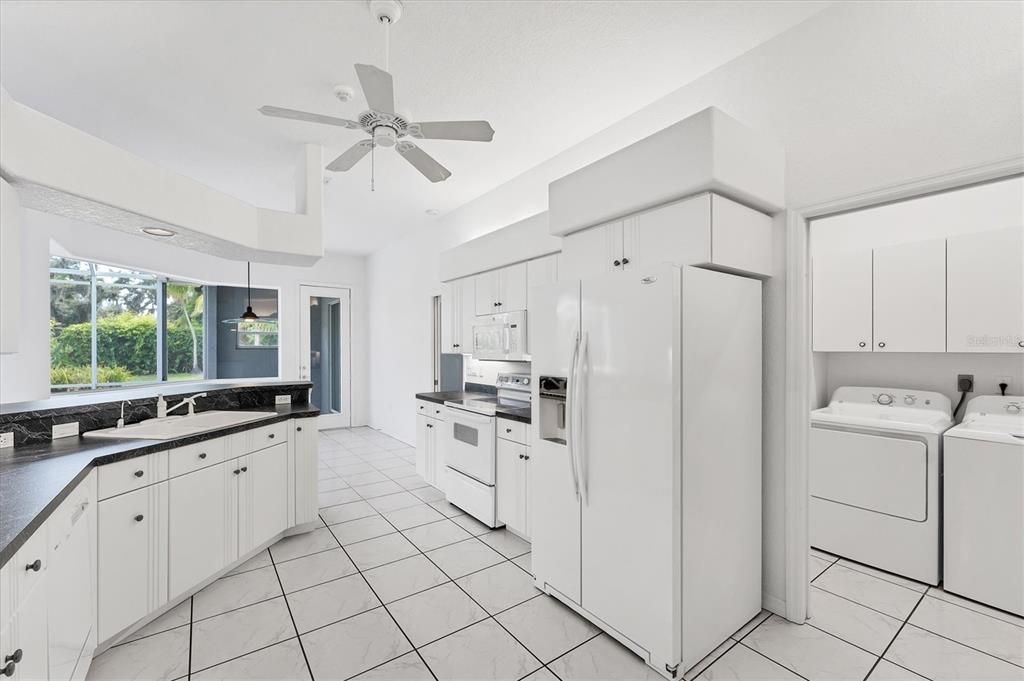 Interior, Kitchen, Pendant Lights, Washer