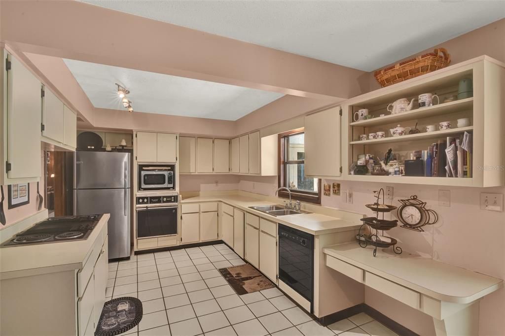 Interior, Kitchen, Stainless Steel Appliances