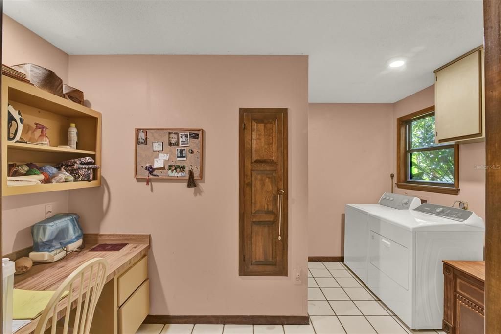 Interior, Recessed Lighting, Washer