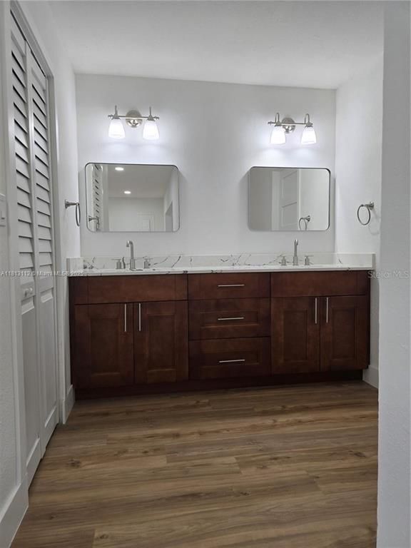 Bathroom, Dual Sink Vanities, Interior, Wood Texture Flooring