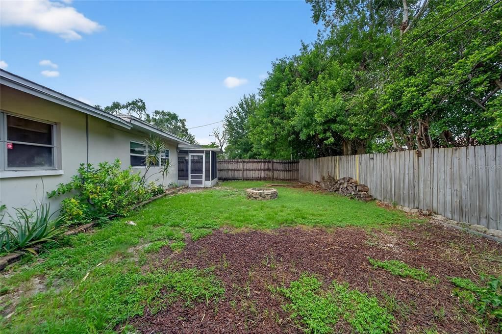Backyard, Exterior