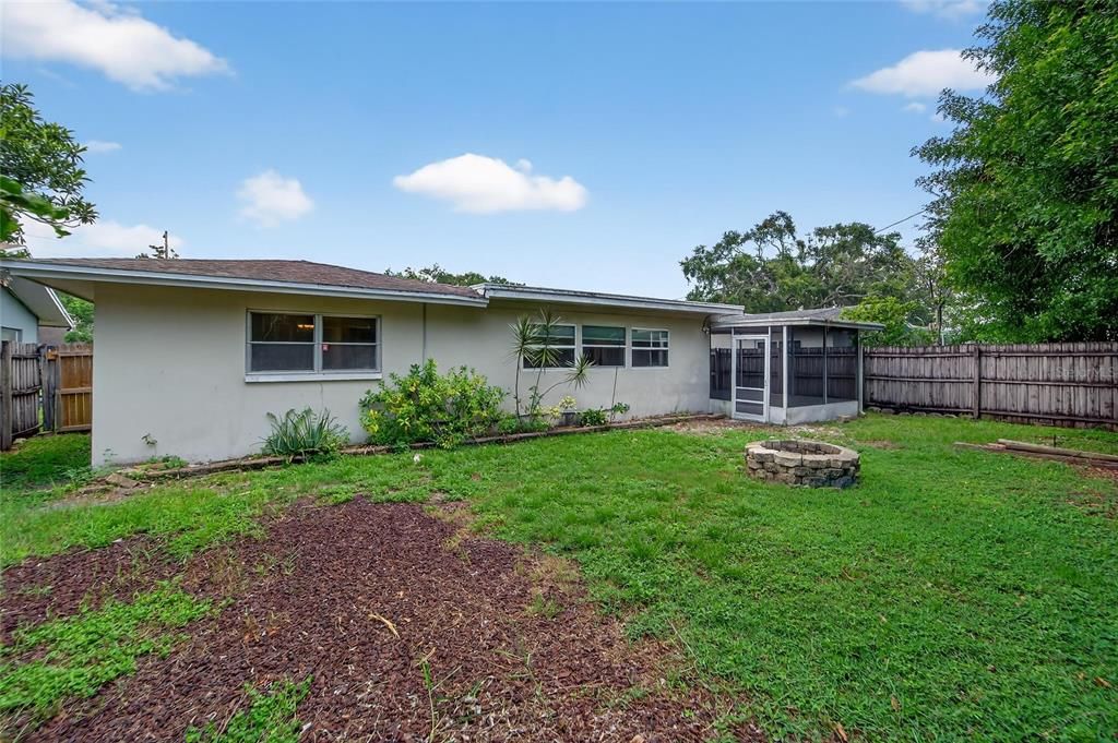 Backyard, Exterior