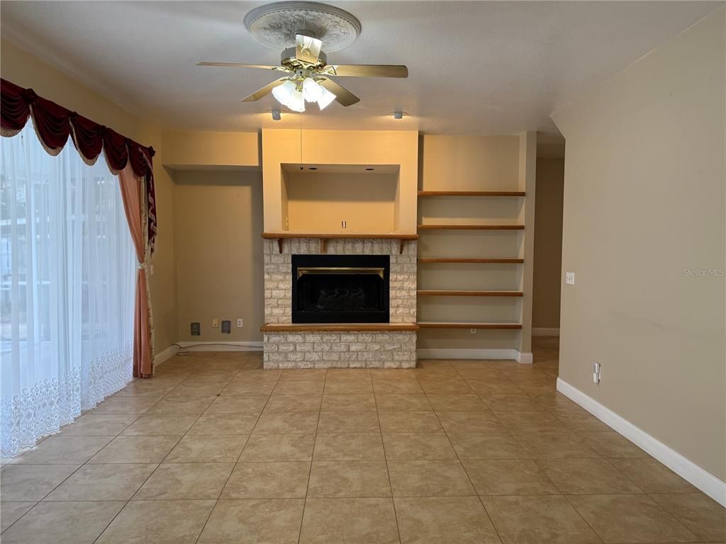 Empty room, Fireplace, Interior