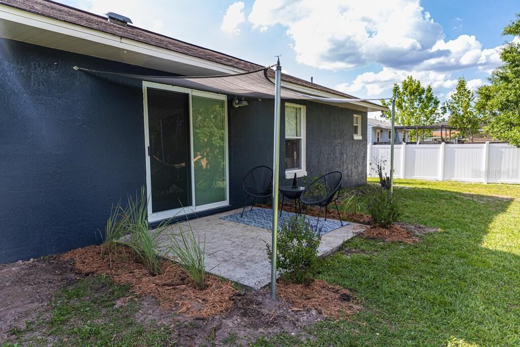 Backyard, Exterior