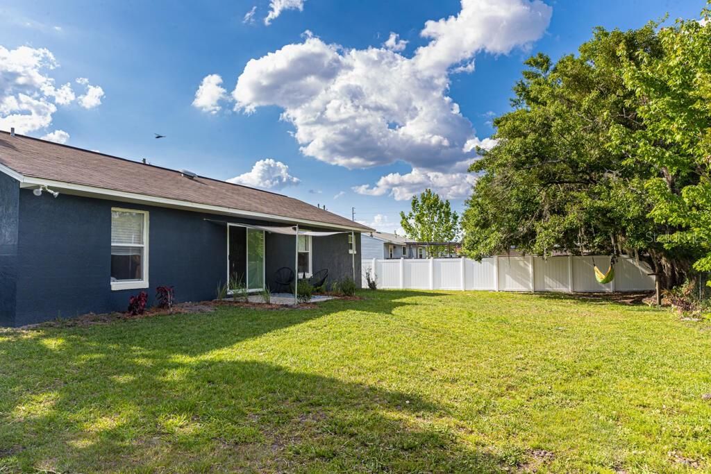 Backyard, Exterior