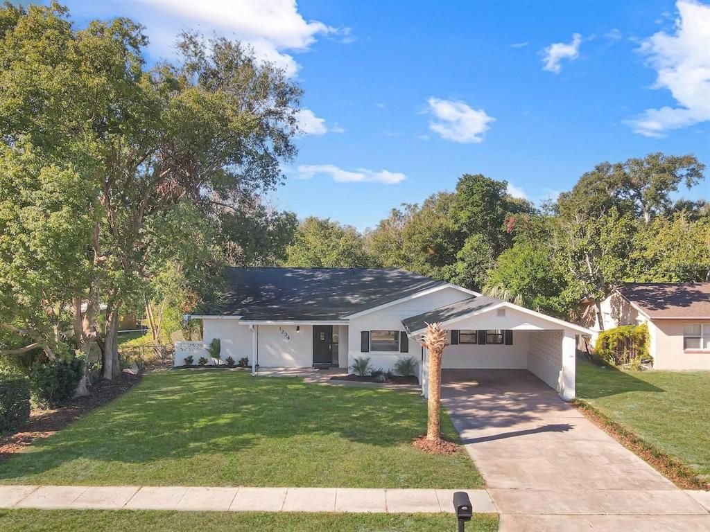 Backyard, Exterior, Facade, Ranch
