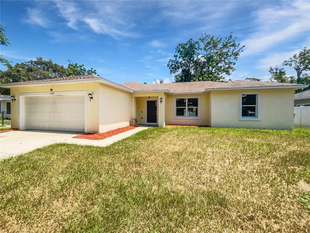 Attached, Backyard, Exterior, Facade, Ranch
