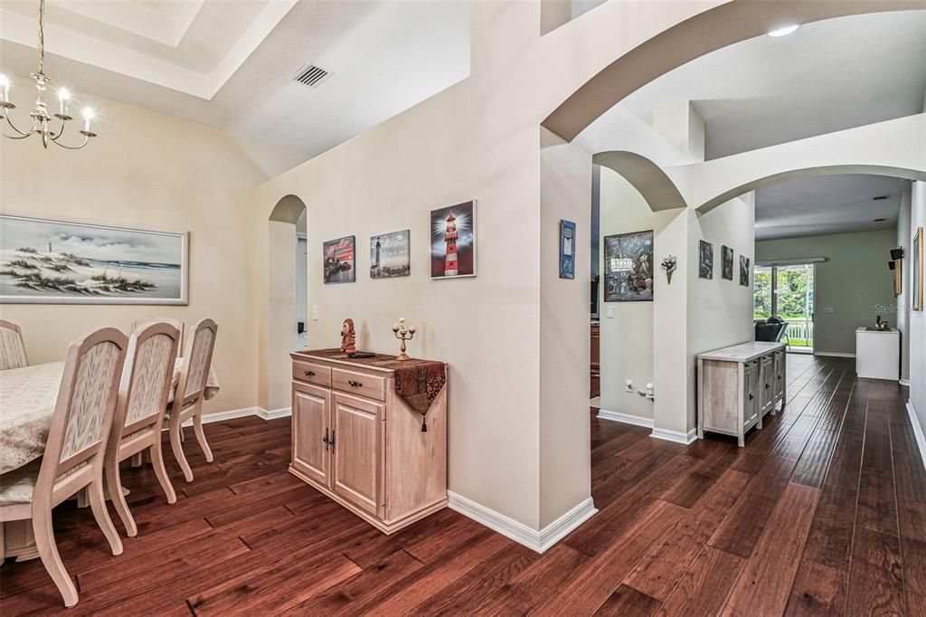 Chandelier, Dining room, Interior, Recessed Lighting, Wood Texture Flooring