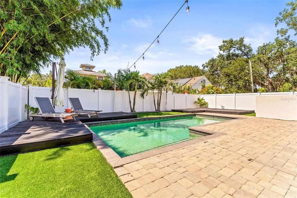 Exterior, Pool