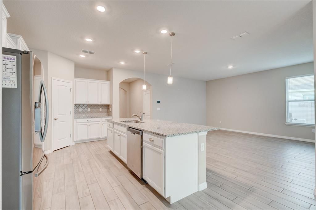 Interior, Kitchen, Pendant Lights, Recessed Lighting, Wood Texture Flooring