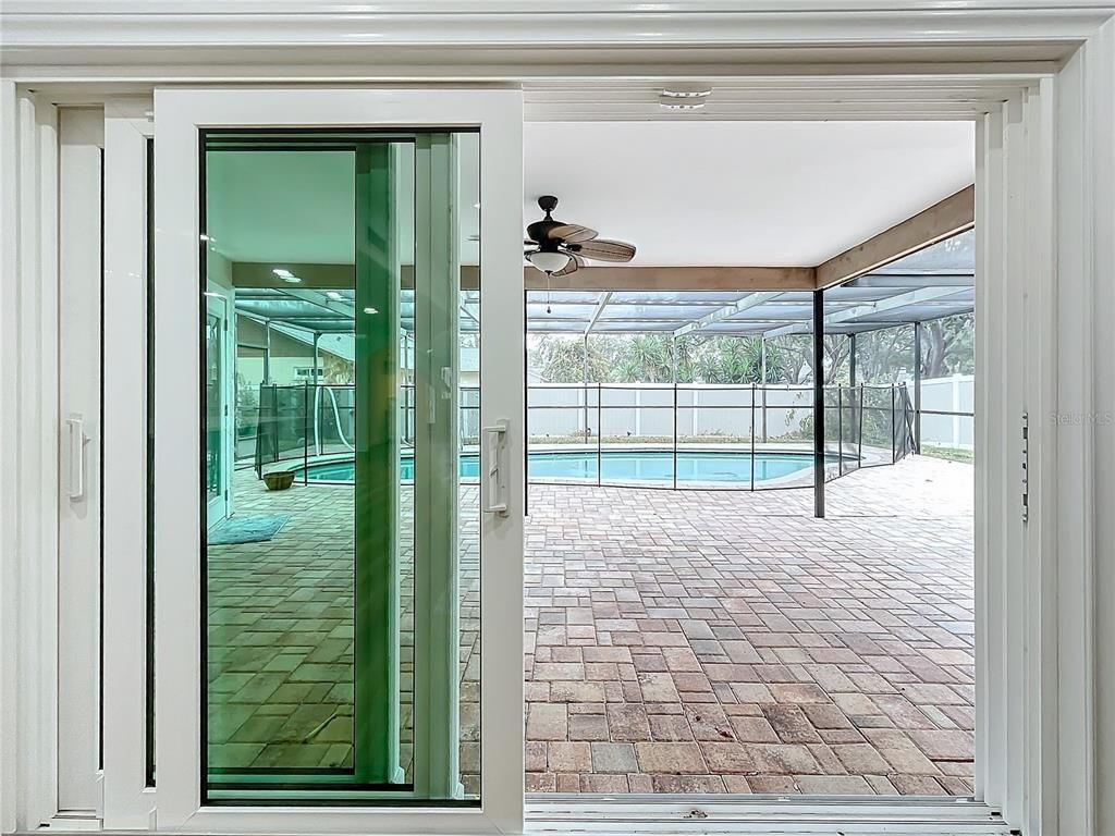 Interior, Pool, Sun Room