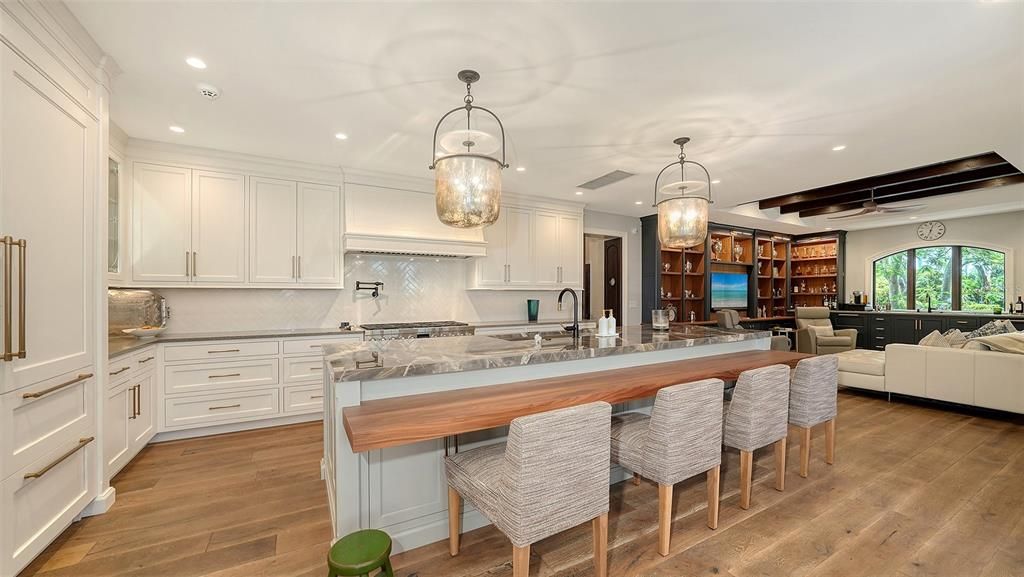Interior, Kitchen, Living room, Pendant Lights, Recessed Lighting, Wood Texture Flooring