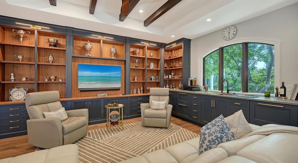 Interior, Living room, Recessed Lighting, Wooden Beams, Wood Texture Flooring