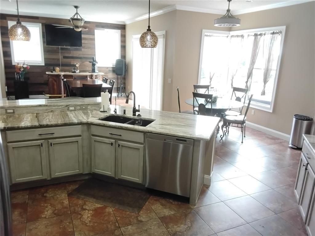 Dining room, Interior, Kitchen, Pendant Lights