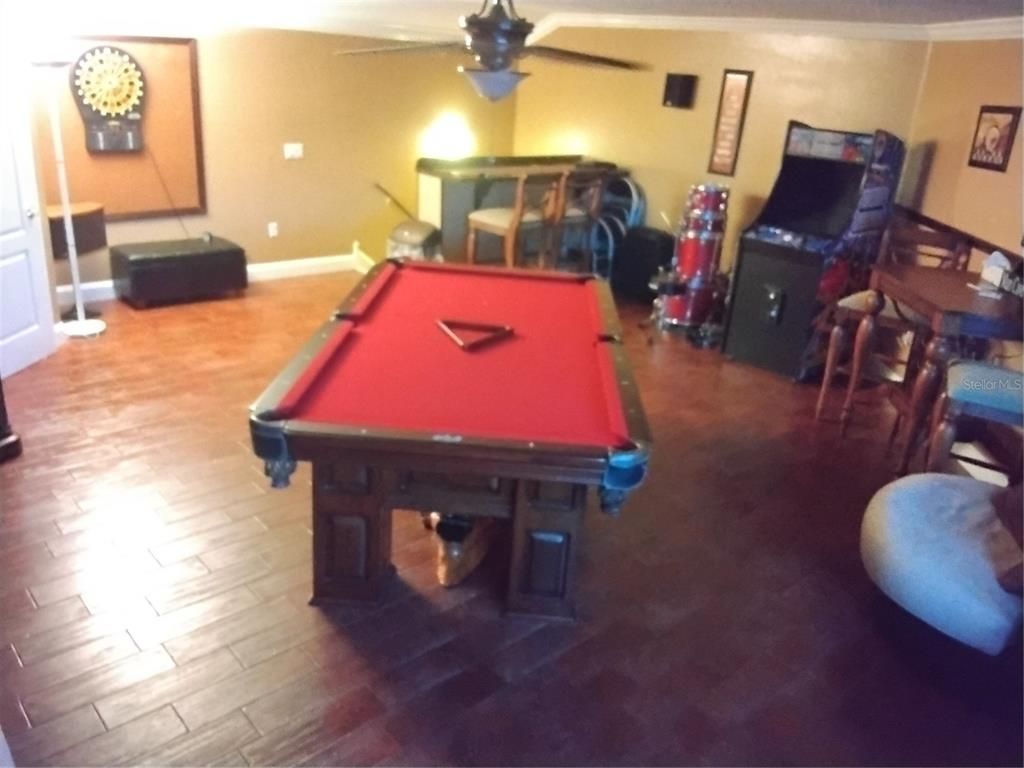 Billiard Table, Game Room, Interior, Wood Texture Flooring