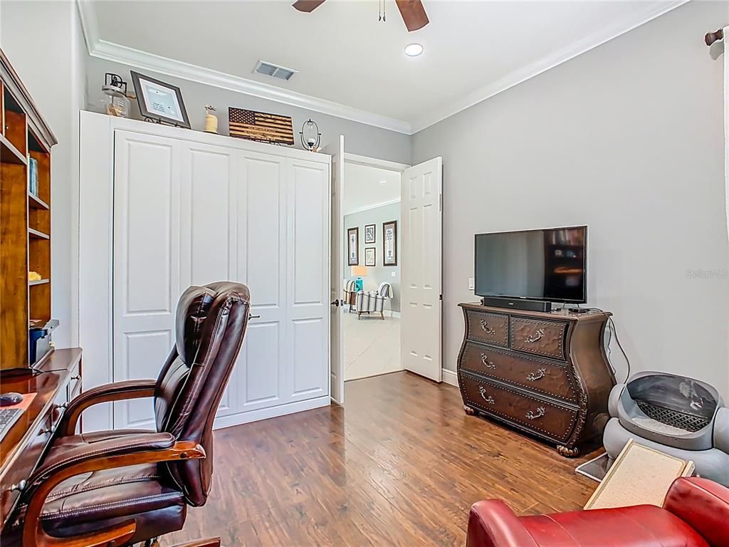 Home Office, Interior, Recessed Lighting, Wood Texture Flooring