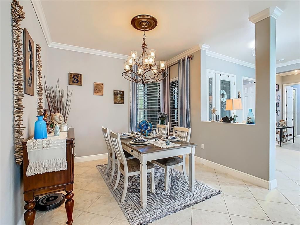 Chandelier, Dining room, Interior, Recessed Lighting