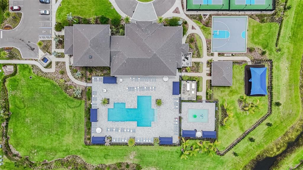 Exterior, Drone