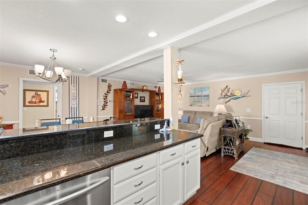 Chandelier, Interior, Living room, Pendant Lights, Recessed Lighting, Wood Texture Flooring