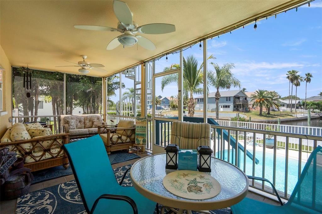 Interior, Sun Room, Water