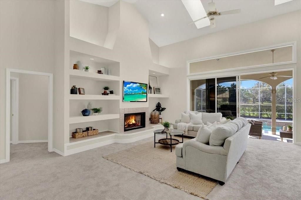 Fireplace, Interior, Living room, Recessed Lighting