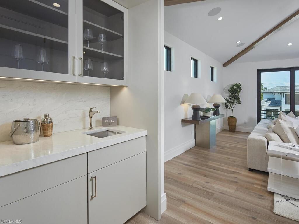 Interior, Kitchen, Living room, Recessed Lighting, Wood Texture Flooring