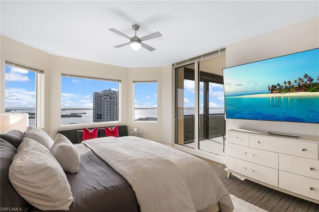Bedroom, Interior, Water