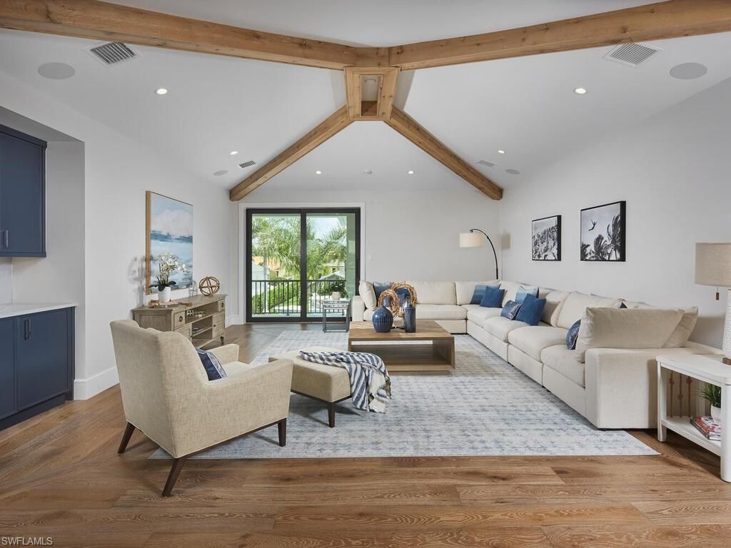 Interior, Living room, Recessed Lighting, Wooden Beams, Wood Texture Flooring
