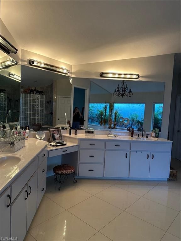 Bathroom, Dual Sink Vanities, Interior