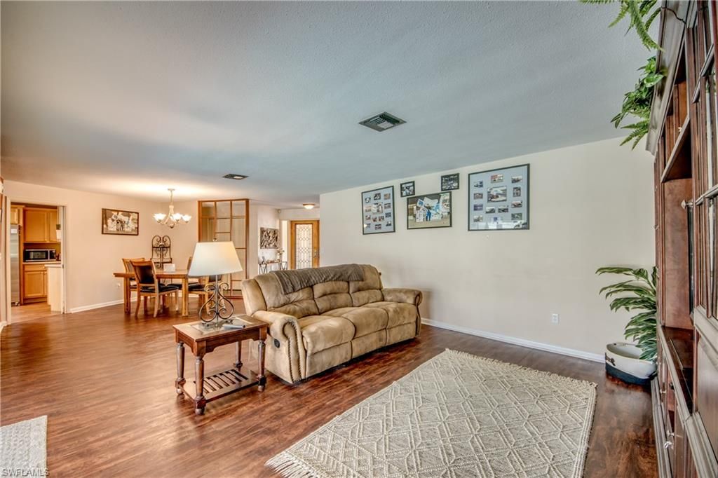 Chandelier, Dining room, Interior, Living room, Wood Texture Flooring